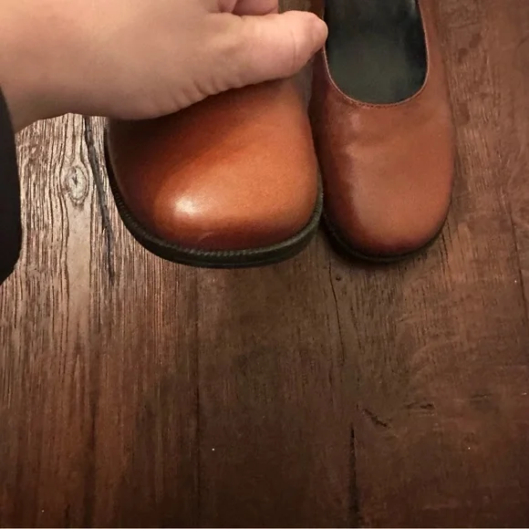 Naturalizer Brown Flats - Picture 5 of 7